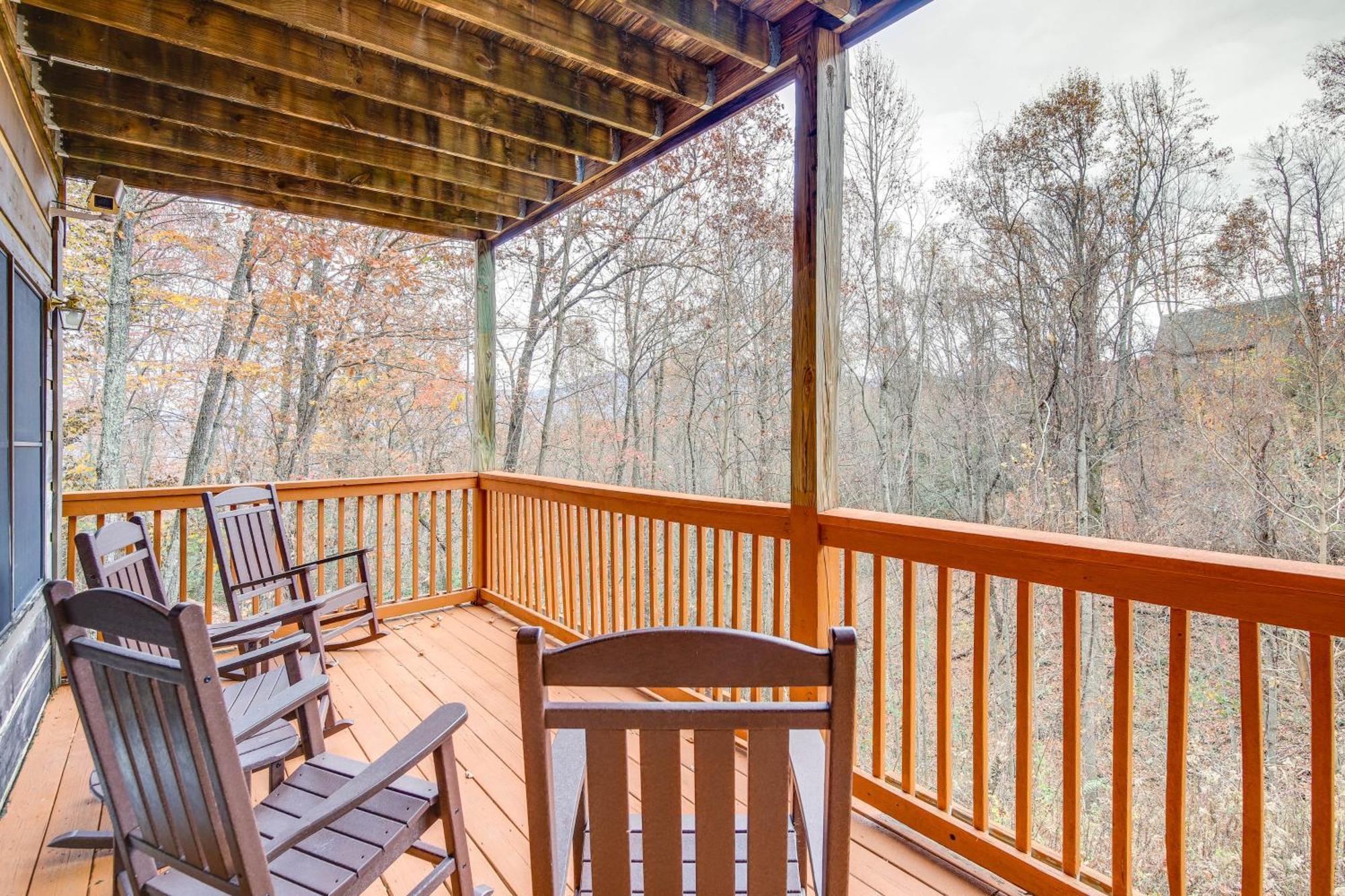 Вилла Pet-Friendly Gatlinburg Retreat With Hot Tub! Экстерьер фото