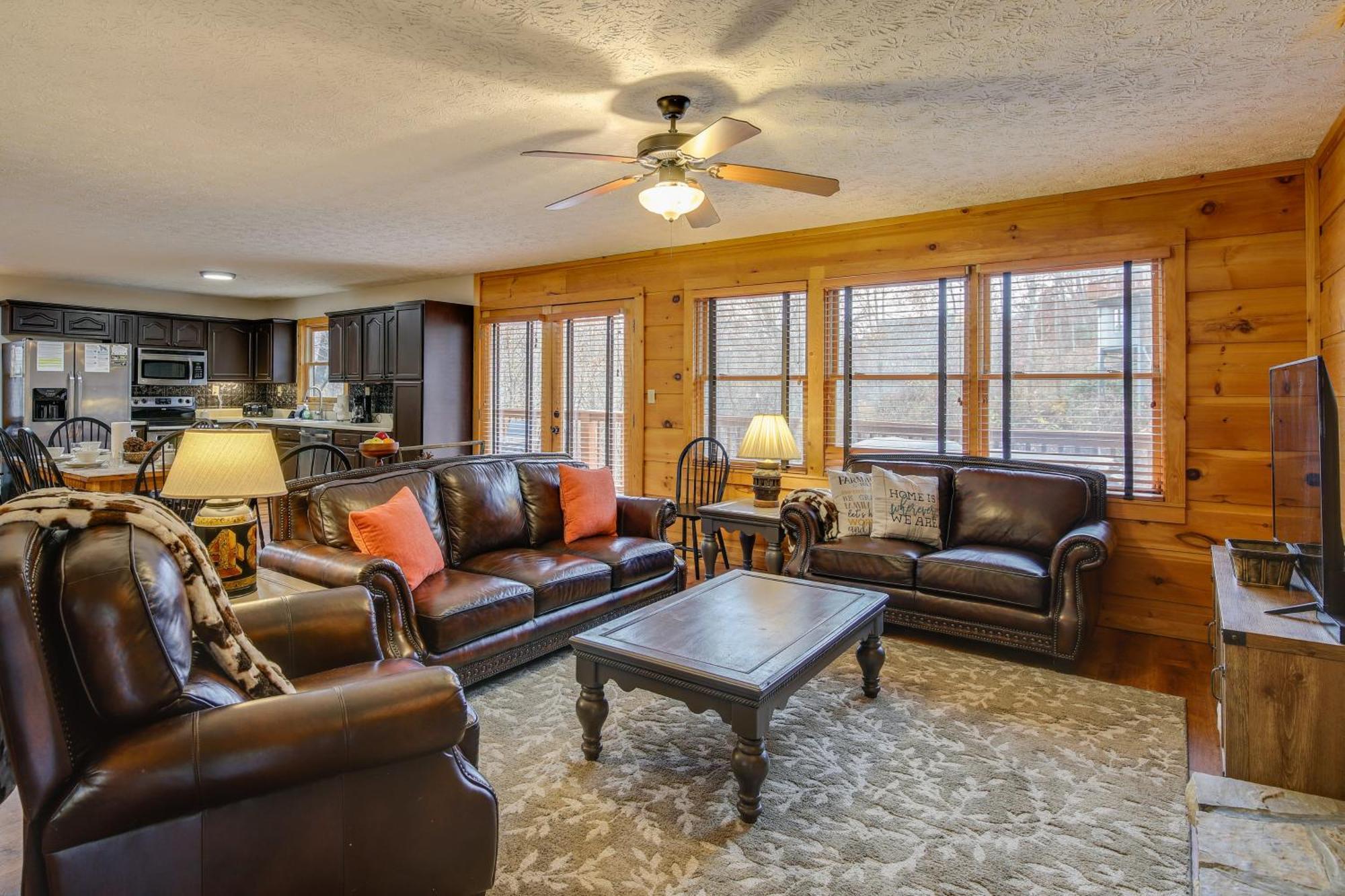Вилла Pet-Friendly Gatlinburg Retreat With Hot Tub! Экстерьер фото